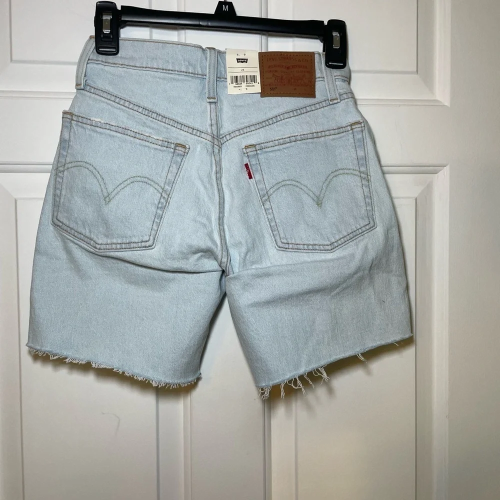 Levi’s Premium 501 Woman’s Denim Shorts size 24 Light Wash High Rise Cut Offs